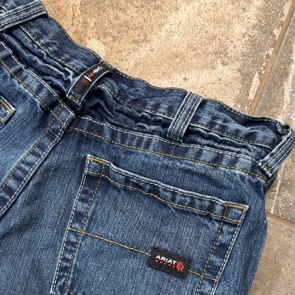 Ariat Men's FR Dark Blue Straight Jeans - Picture 3 of 4
